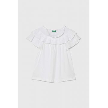 United Colors of Benetton tricou din amestec de in pentru copii culoarea alb, decolteu spaniol