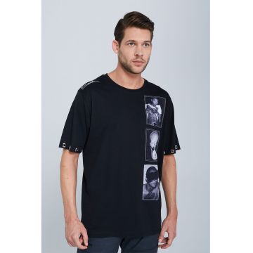 Tricou cu imprimeu foto si anouri metalice