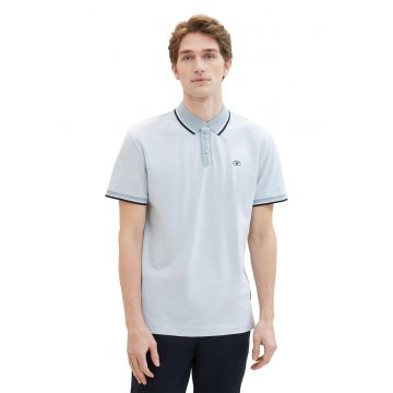 Tricou polo cu accente in dungi