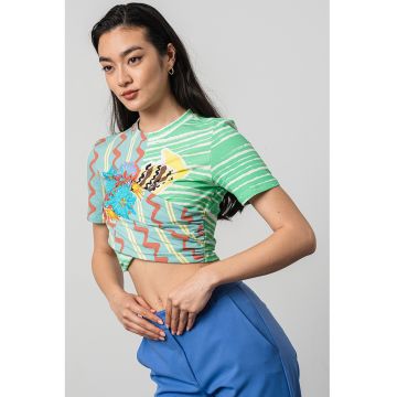 Tricou crop cu diverse modele