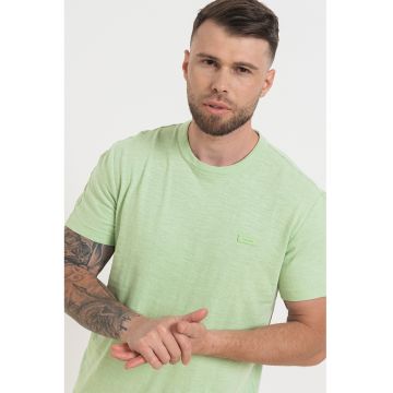 Tricou din amestec de bumbac organic si in cu decolteu la baza gatului