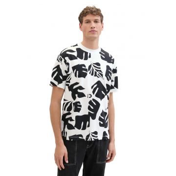 Tricou cu decolteu la baza gatului si imprimeu tropical