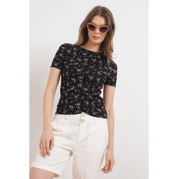 Tricou striat cu imprimeu floral