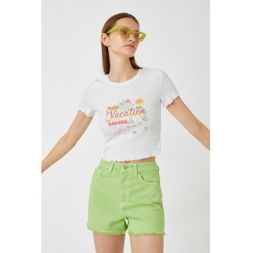 Tricou crop cu terminatii valurite