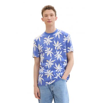 Tricou cu model floral si decolteu la baza gatului