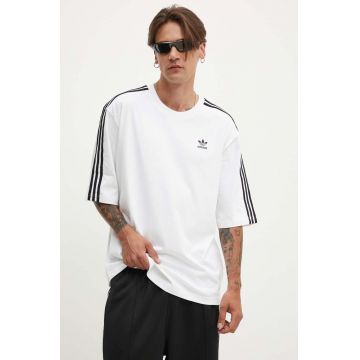 adidas Originals tricou din bumbac Adicolor Oversized Tee barbati, culoarea alb, cu imprimeu, IZ2474