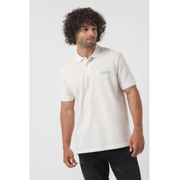 Tricou polo cu logo discret