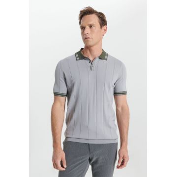 Tricou polo tricotat