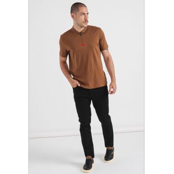 Tricou polo cu fenta cu fermoar