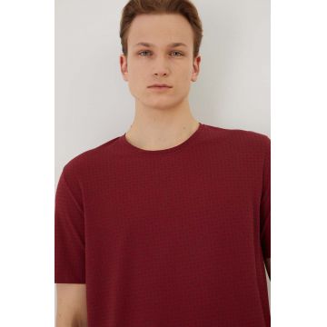 Medicine tricou barbati, culoarea bordo