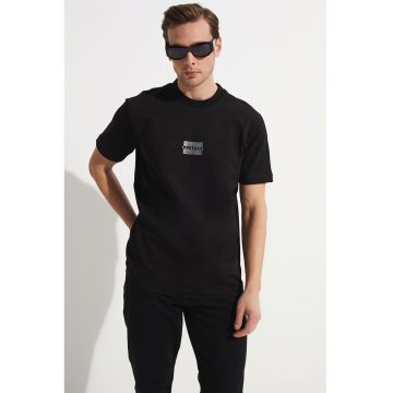 Tricou din amestec de bumbac cu decolteu la baza gatului