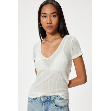 Tricou semi-transparent cu decolteu in V