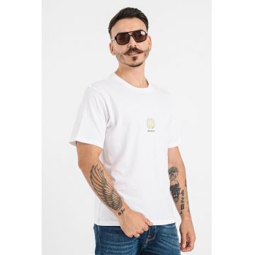 Tricou cu decolteu la baza gatului si detaliu grafic