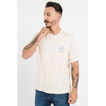 Tricou cu decolteu la baza gatului si imprimeu