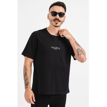 Tricou cu decolteu la baza gatului si imprimeu