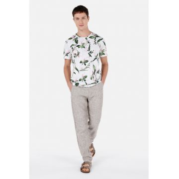 Tricou cu decolteu la baza gatului si imprimeu floral