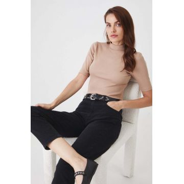 Medicine tricou femei, culoarea bej, cu turtleneck