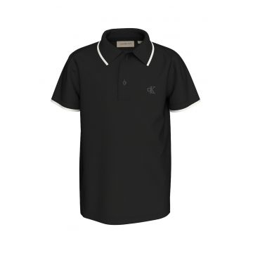 Tricou polo cu detaliu logo brodat