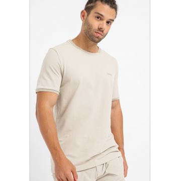 Tricou regular fit cu decolteu la baza gatului