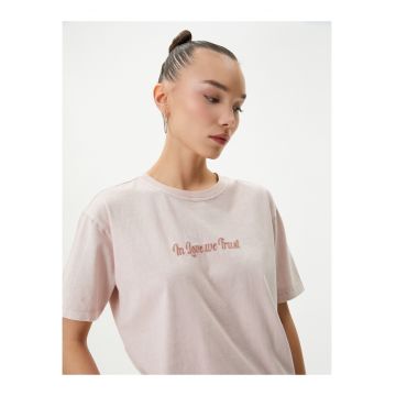 Tricou lejer cu model text