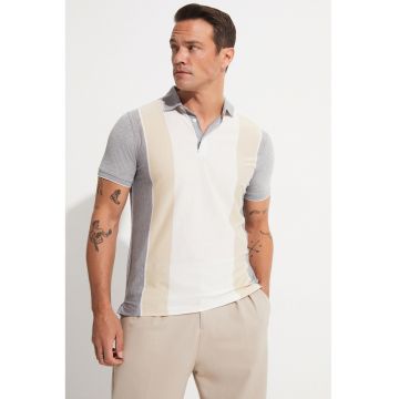 Tricou polo slim fit cu model colorblock