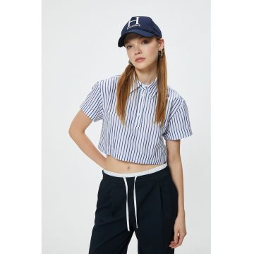 Tricou crop cu model in dungi