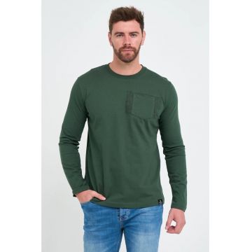 Tricou barbat cu maneca lunga si buzunar - Verde