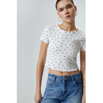 Tricou crop cu imprimeu