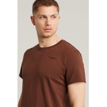 Tricou slim fit cu decolteu la baza gatului Base