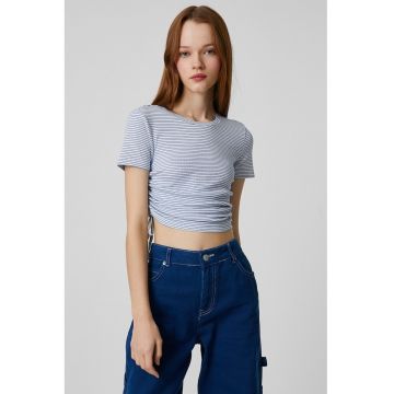 Tricou crop cu dungi si parti laterale cu volane