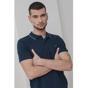 Tricou polo slim fit din material pique