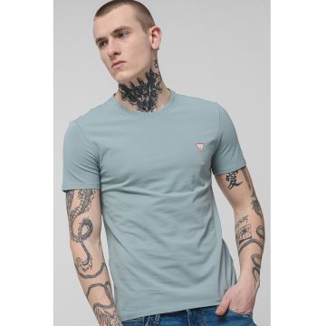 Tricou slim-fit cu decolteu la baza gatului