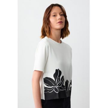 Tricou cu model floral