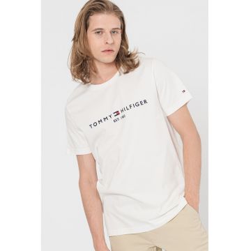 Tricou de bumbac organic cu logo brodat