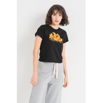 Tricou crop cu imprimeu grafic