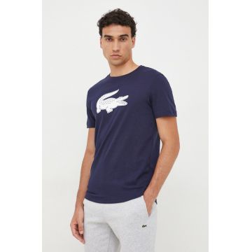 Lacoste tricou barbati, culoarea albastru marin, cu imprimeu