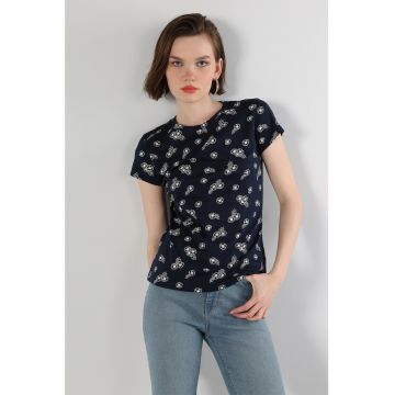 Tricou regular fit cu model floral