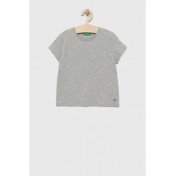 United Colors of Benetton tricou de bumbac pentru copii culoarea gri, neted