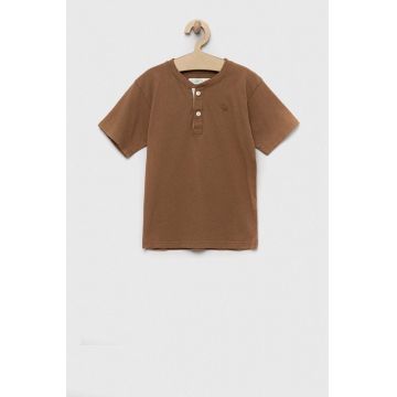 Abercrombie & Fitch tricou de bumbac pentru copii culoarea maro, neted