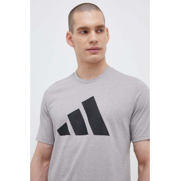 adidas Performance tricou de antrenament Train Essentials Feelready Logo culoarea gri, cu imprimeu IB8276