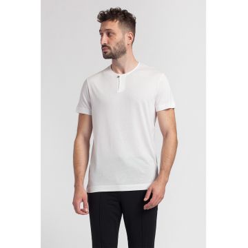 Tricou de casa cu decolteu la baza gatului Breeze