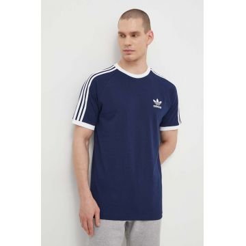 adidas Originals tricou din bumbac Adicolor 3-Stripes culoarea bleumarin, cu imprimeu IA4850