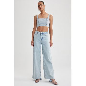 Top crop de denim cu aspect decolorat