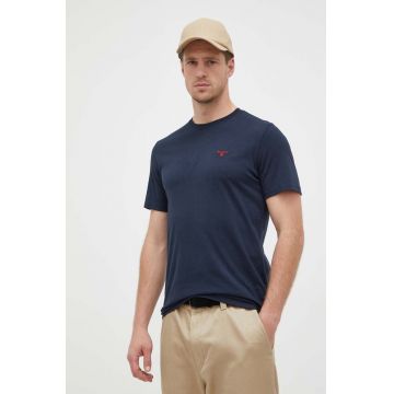 Barbour tricou din bumbac culoarea albastru marin, neted