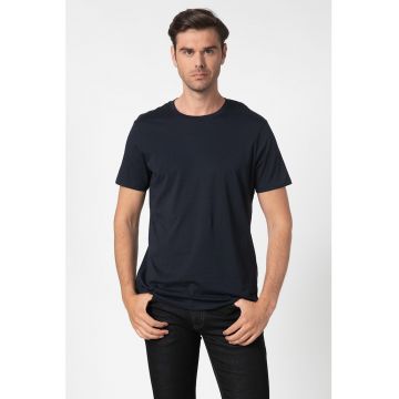 Tricou slim fit cu decolteu la baza gatului