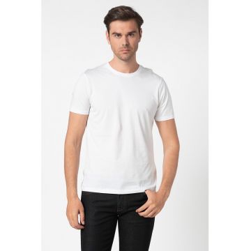 Tricou slim fit cu decolteu la baza gatului