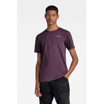 Tricou slim fit cu decolteu la baza gatului Base