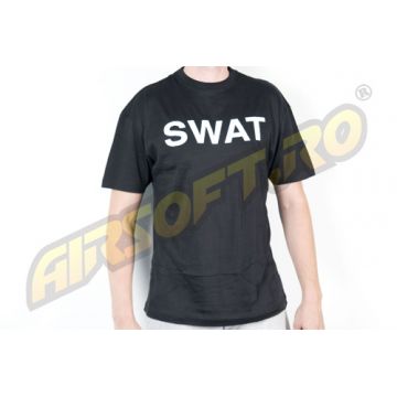 TRICOU NEGRU CU IMPRIMEU SWAT