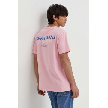 Tommy Jeans tricou din bumbac bărbați, culoarea roz, cu imprimeu DM0DM18286