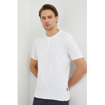 Sisley tricou din bumbac barbati, culoarea bej, neted